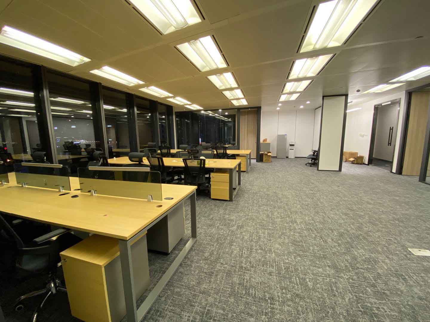 东亚银行金融大厦292㎡