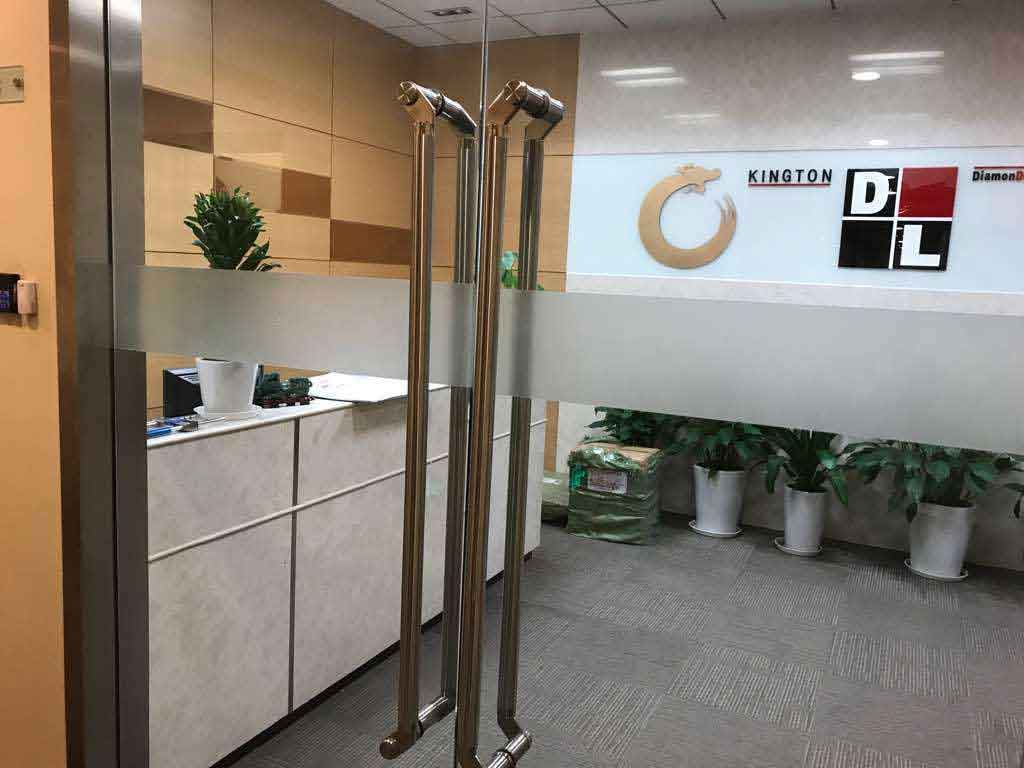 由由世纪广场880㎡