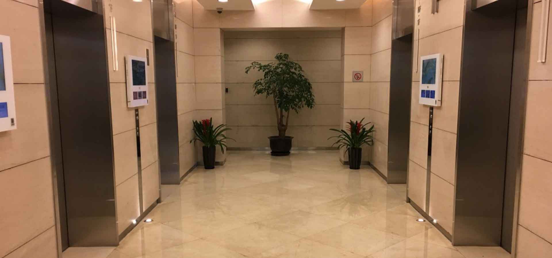 长泰国际金融大厦电梯间