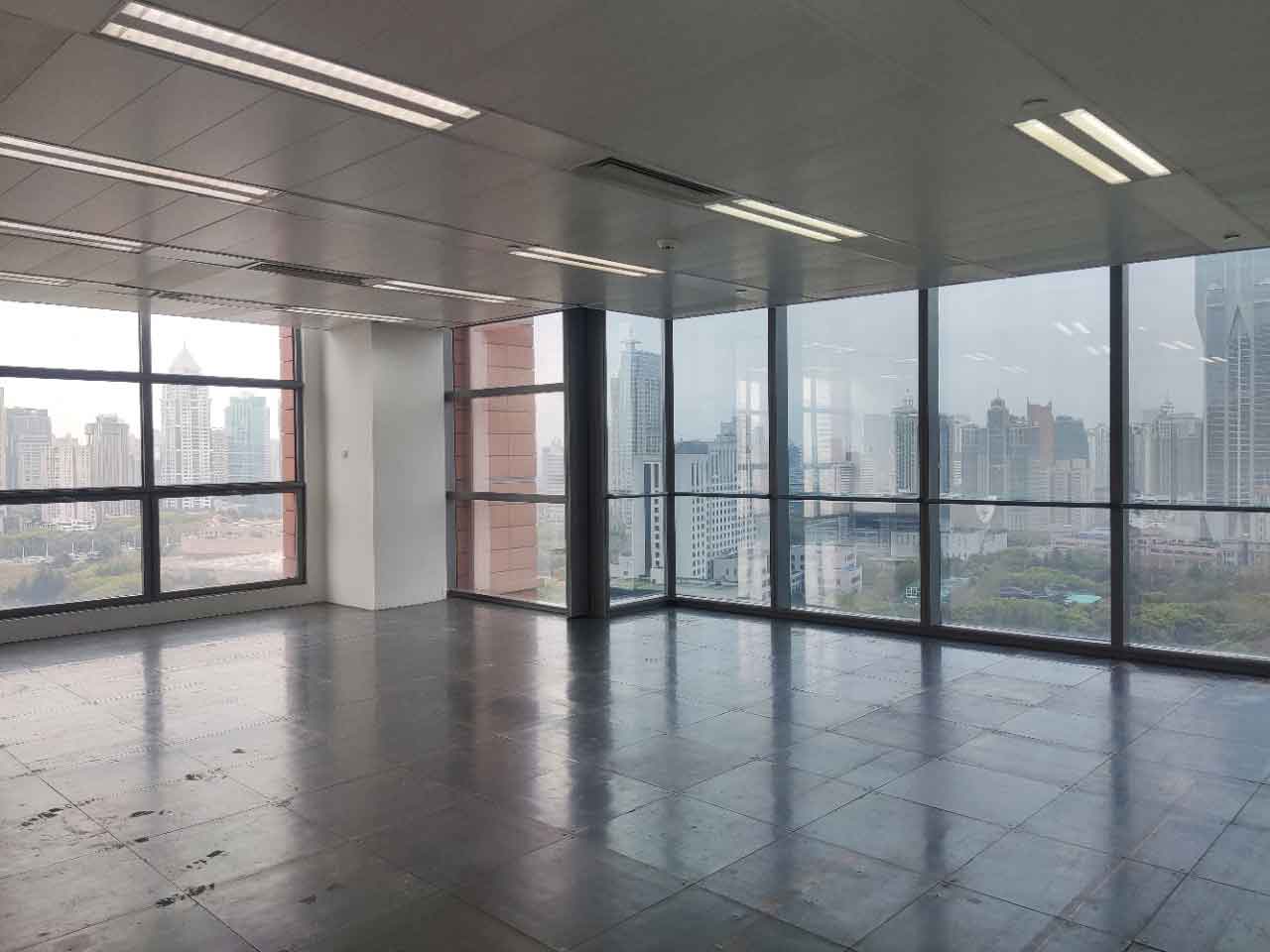 华旭国际大厦650㎡